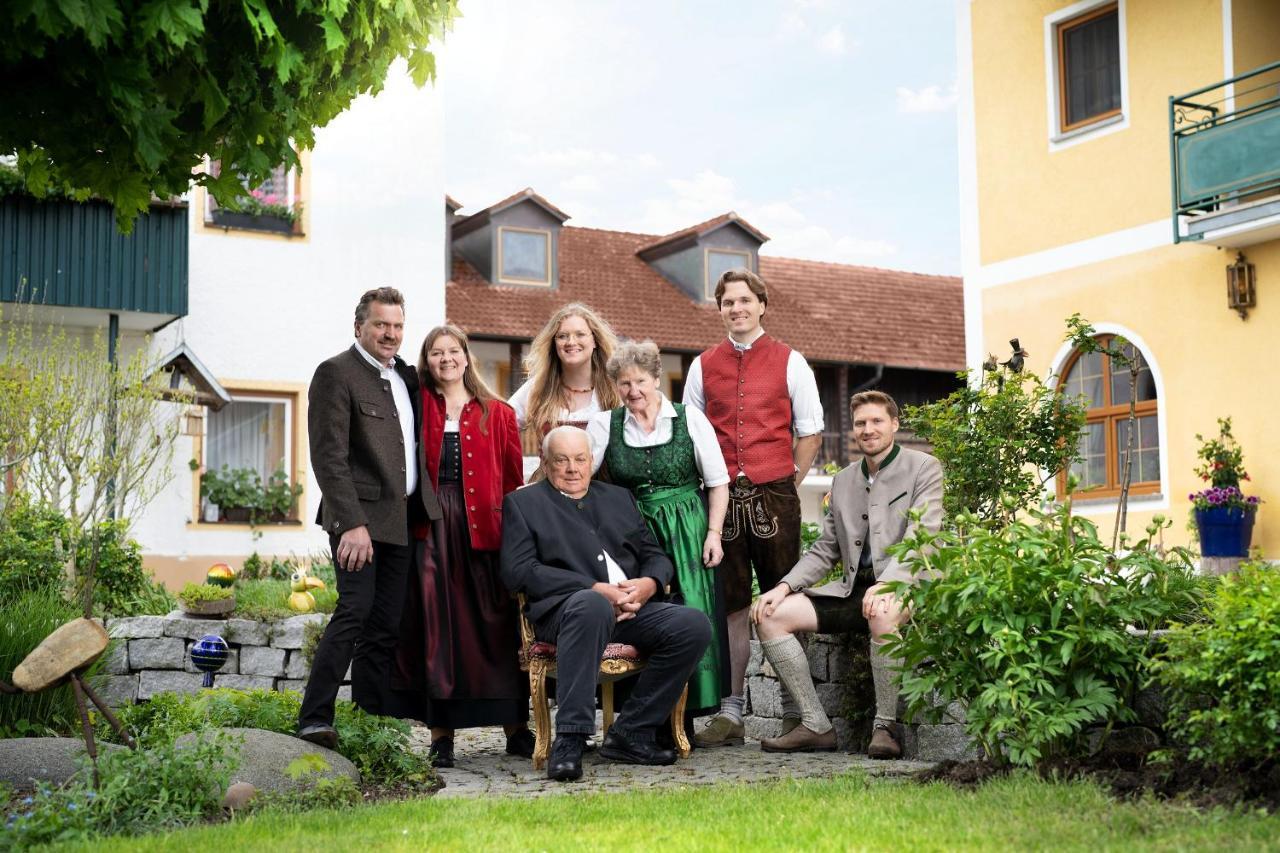 Hotel Preishof Kirchham Zewnętrze zdjęcie