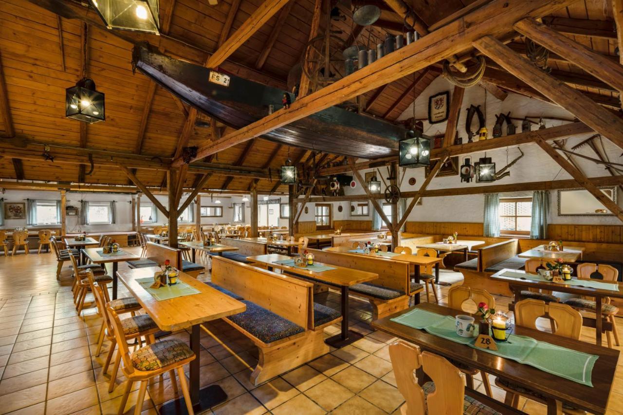 Hotel Preishof Kirchham Zewnętrze zdjęcie